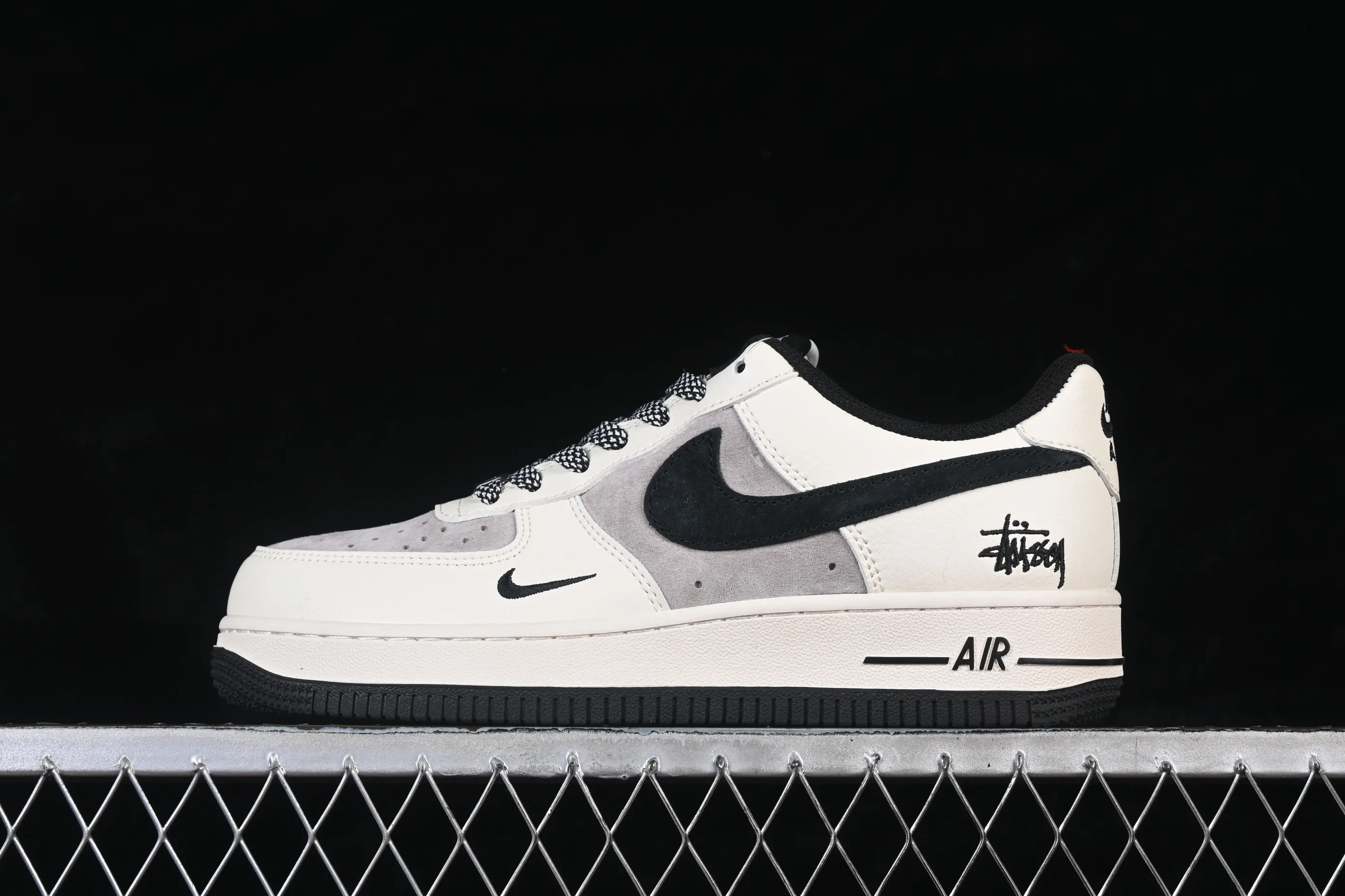 All categories Nk Air Force 1 Air Force series Nk Air Force 1 Low Air Force low-top Nike Air Force 1'07 Low Stussy co-branded white gray black Air Force 1 low-top casual sneakers XD9314-617